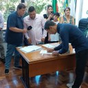 Alex Santos assume cadeira no Legislativo