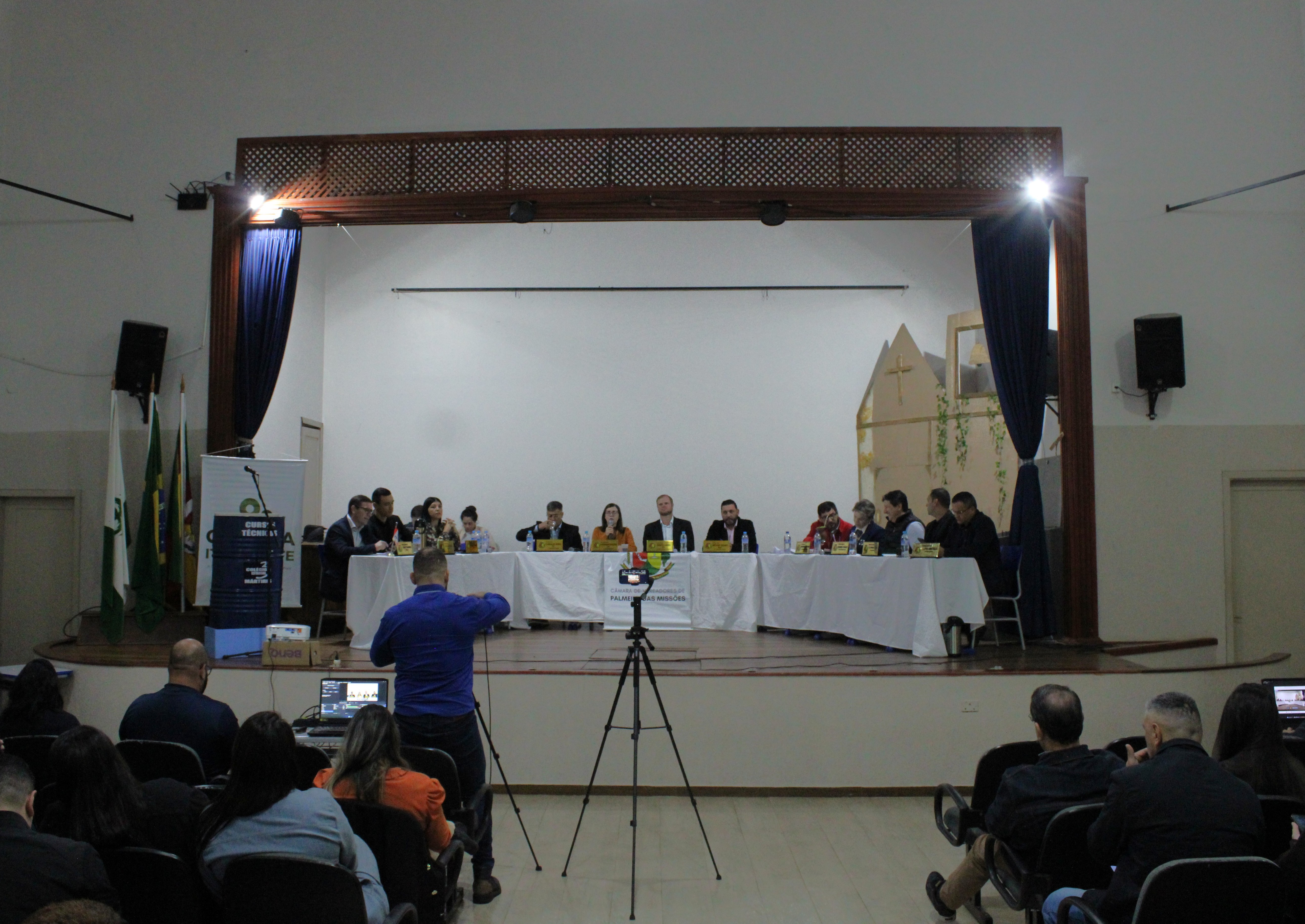 Câmara aprova política de monitoramento para mulheres com medidas protetivas