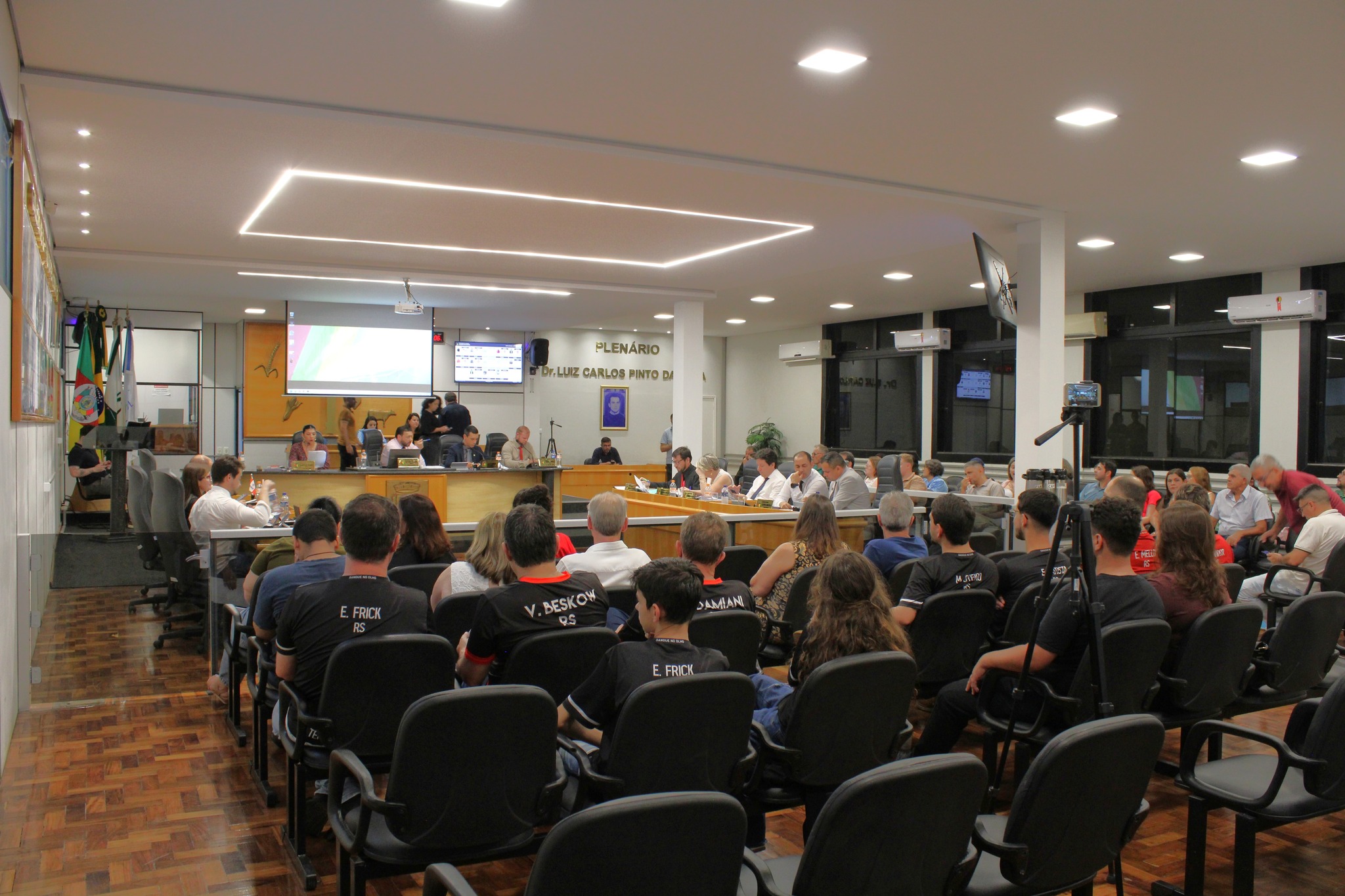 Câmara aprova Projetos voltados à Agricultura, Sustentabilidade e Proteção da Infância.