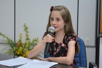 Escritora Palmeirense de 9 anos participa da Tribuna Popular 