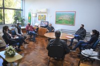 Reunião trata sobre Associação de Catadores de Materiais Recicláveis Palmeira Verde