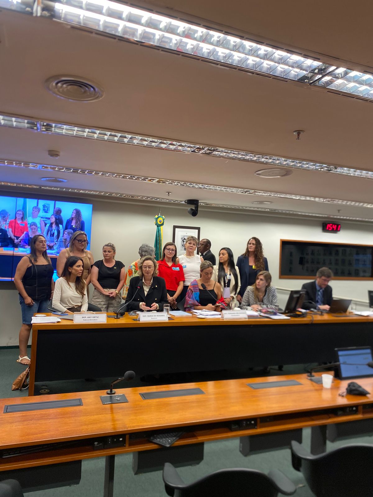 Vereadoras de Palmeira participam da votação do relatório da Comissão Externa sobre feminicídios no RS